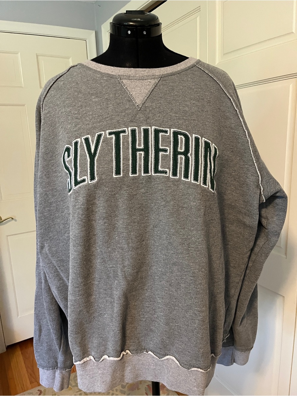 Harry Potter Slytherin Embroidered Gray Crewneck Sweatshirt 2X
